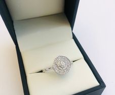 Brand New 9ct White Gold Diamond Target Cluster Ring