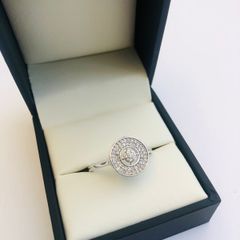 Brand New 9ct White Gold Diamond Target Cluster Ring