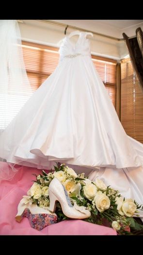 Allure 9155 White Wedding Dress size 12/14