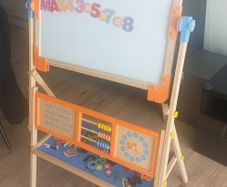 Whiteboard / Chalkboard for kids