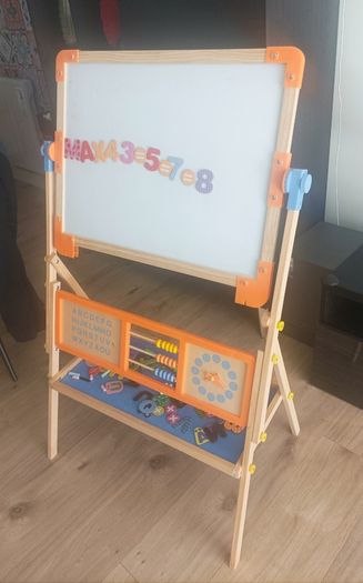 Whiteboard / Chalkboard for kids