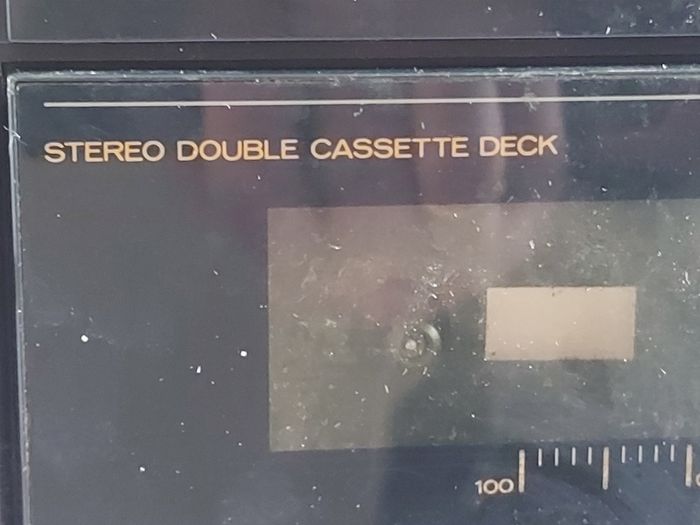 Mitsubishi Music Centre, Model DA-60R, Radio, CD, Tape, Phono, Aux, 2 Philips speakers included, in good condition for its age