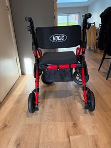 Wheelchair / Walker 2 in 1