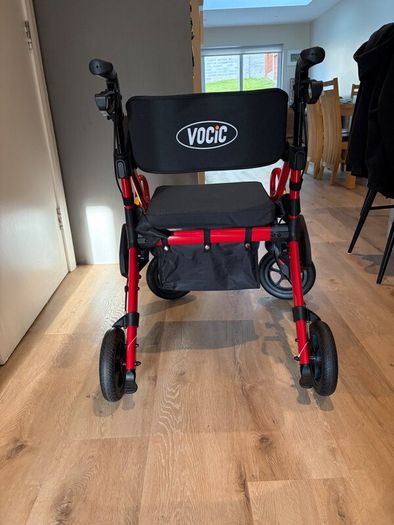 Wheelchair / Walker 2 in 1