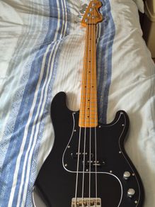 Vintage Tony Butler Signature Bass with Hartke HD15 Amp.  Like New
