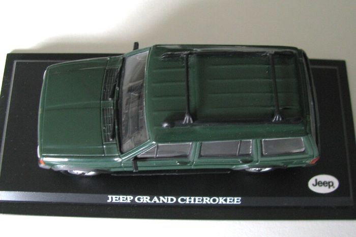 Diecast Model Jeep Grand Cherokee ZJ - del Prado Car Collection 1:43