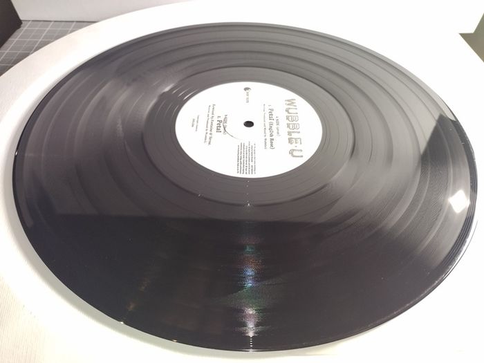 WUBBLE-U - Petal - Indolent Records - DJ Promo COPY! QUALITY Mid 90s House / Breaks Tunage!