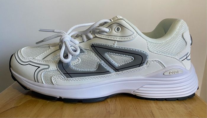 Dior B30 White