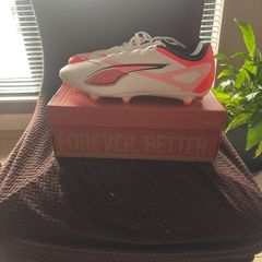 football boots size 12