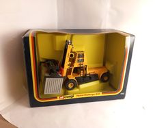 Corgi Corgi 1113 Hyster Challenger 800 Container Lifter & Container  Original packing immaculate condition great gift present play kids children toys  car machineries made in England