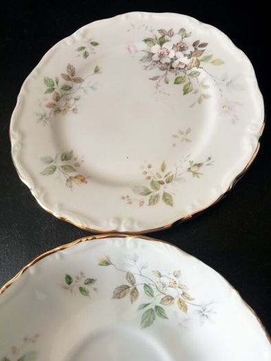 Immaculate Royal Albert Haworth Tea Set