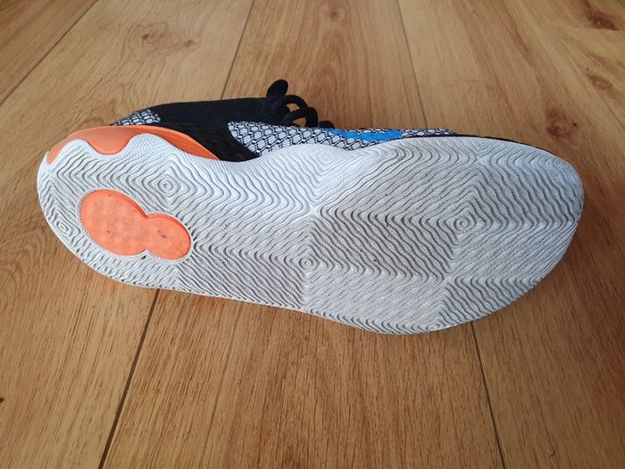 Nike Renew Elevate II basketball shoes
