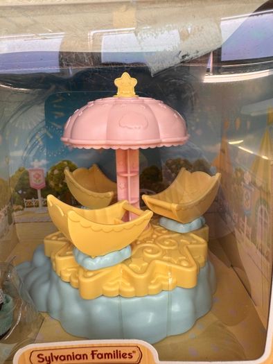 Sylvanian Families 5539 Baby Star Carousel Damaged Box Please see photos