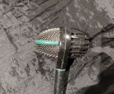 akg d112 bass drum mic