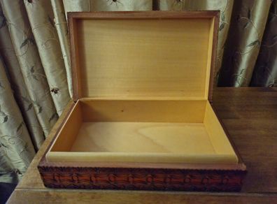 Wooden Box 8x5x3 inch.  Handcrafted in solid wood