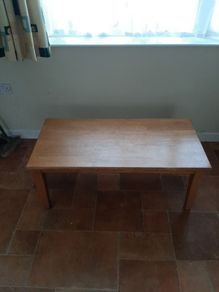 Coffee table/TV table.