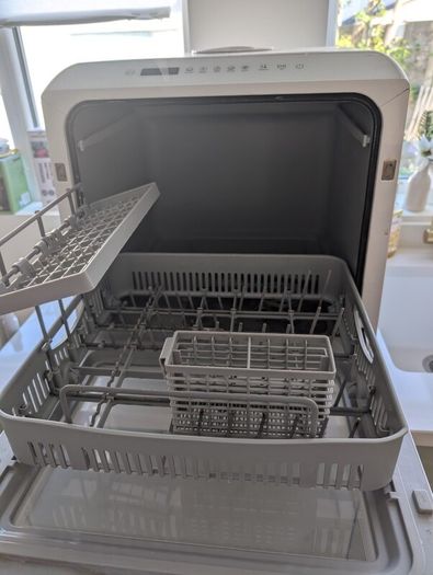 Table top dishwasher