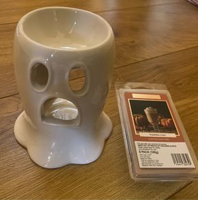 Ghost wax burner and Punpkin Chai Wax Melts