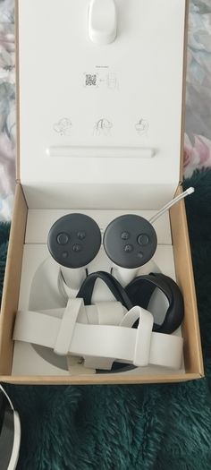 Meta Quest 3 512GB With Venom Head strap