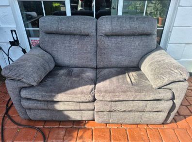 Retractable loveseat