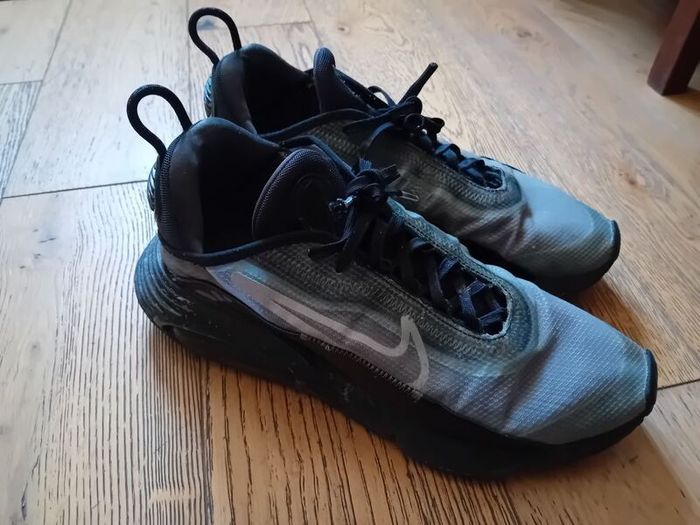 Nike 2090