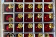 25 mini red baubles