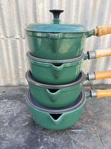 Vintage cast iron Le Creucet style saucepan set X4