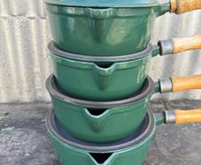 Vintage cast iron Le Creucet style saucepan set X4