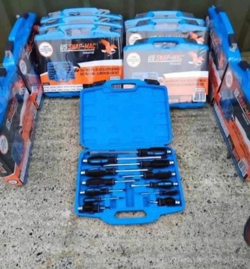 Brand New Snap-Mac 12pcs Screwdriver Set