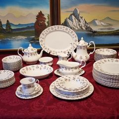 92 Pc. Royal Albert Winsome Bone China Gold Gilt Dinner, Coffee And Tea Service / Set For 12 Person Setting Made In England