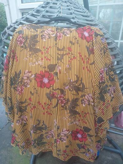 Joe Browns floral handkerchief top (free post)