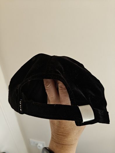 Huf Cap