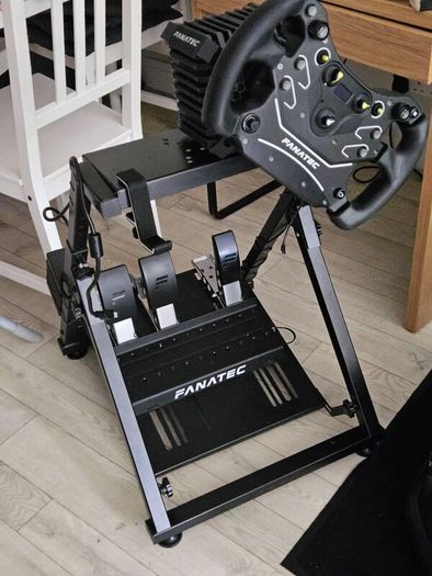 Racing Wheel Standing