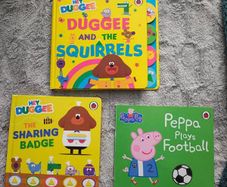 Duggee and Peppa pig books