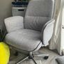desk chair Image 2