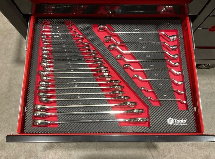 Brand New 12drawer Tool Chest Full Of Tools