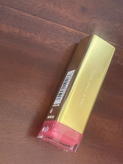 Max Factor lipstick in shade Dusky Rose