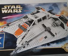 LEGO Star Wars UCS Snowspeeder 75144 - New and Never Opened
