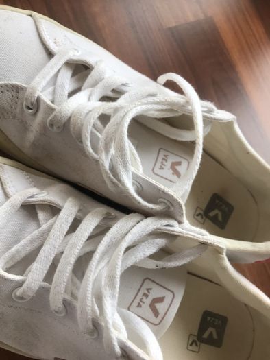 Veja womens