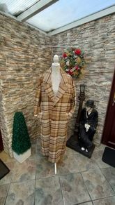 Reclaimed Vintage inspired duster coat in check  Oversized fit Size medium but would fit Large To fit a size 40 inch chest in men's  Size 16 in women's  Fully lined Perfect condition Very retro