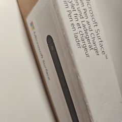 Microsoft Surface Slim Pen and Charger