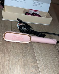 Tymo hair straightener in pink