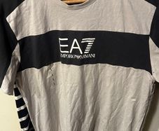 BNWT Armani  Tshirt
