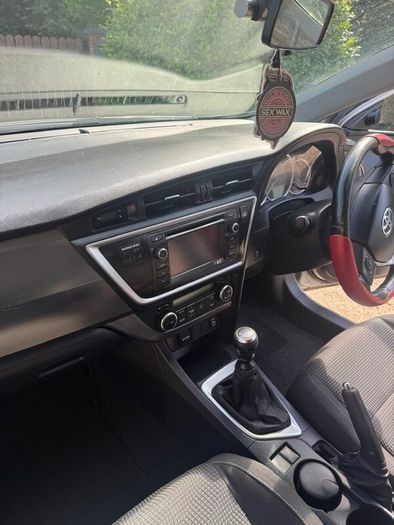 Toyota Auris 131