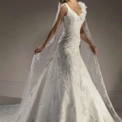 Maggie Sottero 'Florencia' Wedding Gown & Cathedral Veil