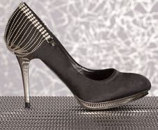 chain high heels