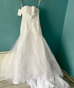 Never worn - Brand new Wedding Dress mermaid tail style
