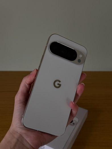 Google Pixel 10 Pro XL 256GB Like New