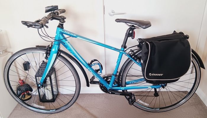 ladies giant liv fitness bike like new