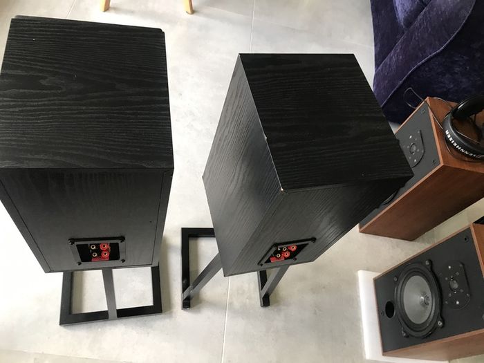Stunning Monitor Audio MA201 vintage Hifi speakers, gold tweeters,